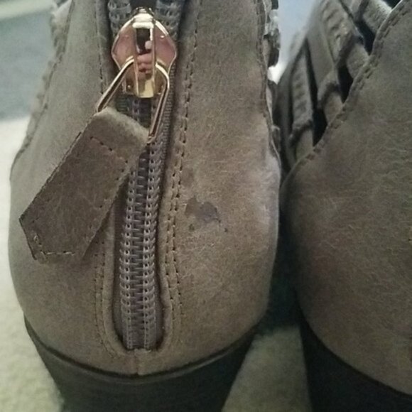 Fergalicious Braided Ankle Booties Size 8.5 New - Picture 7 of 9